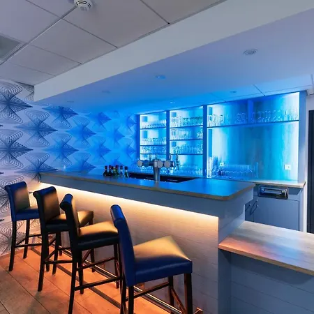 アパート Adagio Bale Mulhouse Aeroport 4*