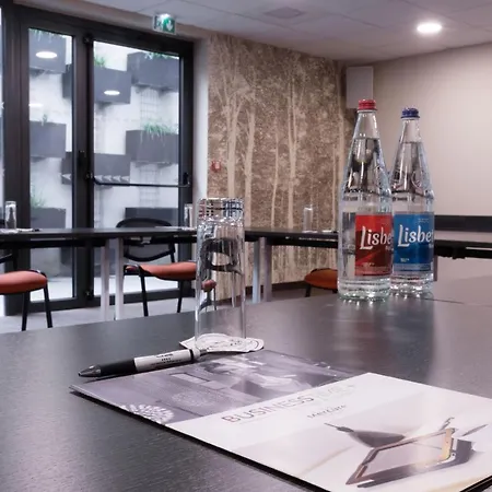 Adagio Bale Mulhouse Aeroport Apartamento