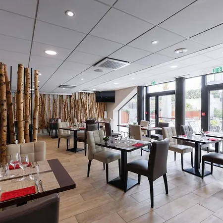 アパート Adagio Bale Mulhouse Aeroport 4*