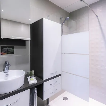 Apartamento Adagio Bâle Mulhouse Aeroport 4*