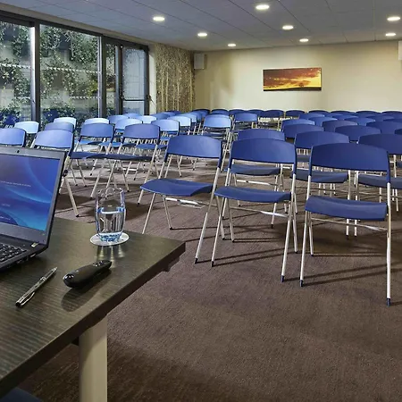 アパート Adagio Bale Mulhouse Aeroport ブロッツアイム