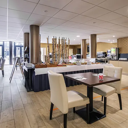 דירה Adagio Bale Mulhouse Aeroport 4*