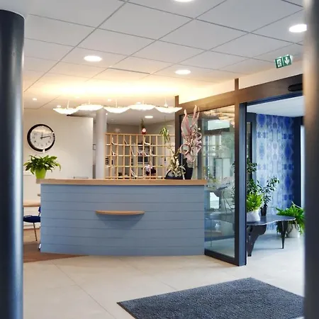 アパート Adagio Bale Mulhouse Aeroport 4*