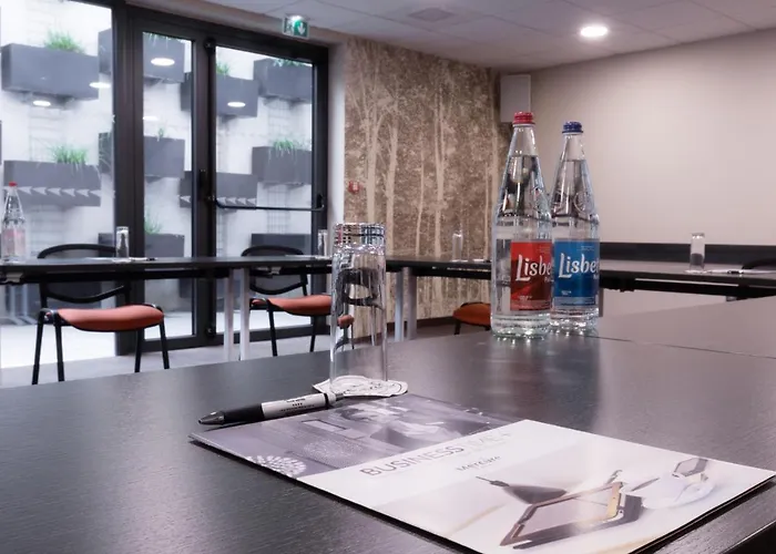 Adagio Bale Mulhouse Aeroport 公寓